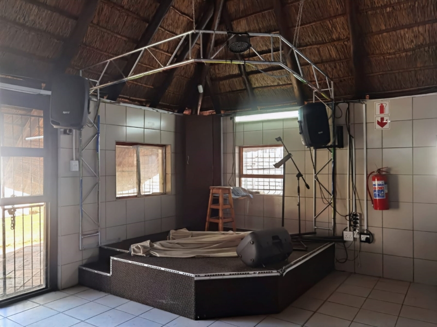 Commercial Property for Sale in Kroondal North West